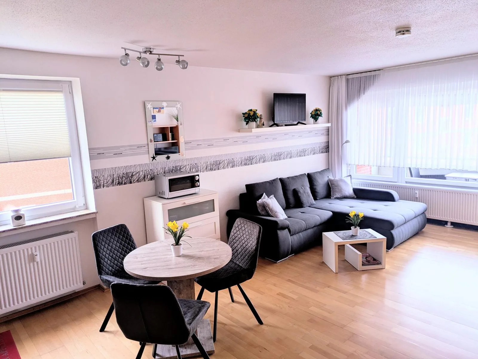 Essbereich mit Sofaecke